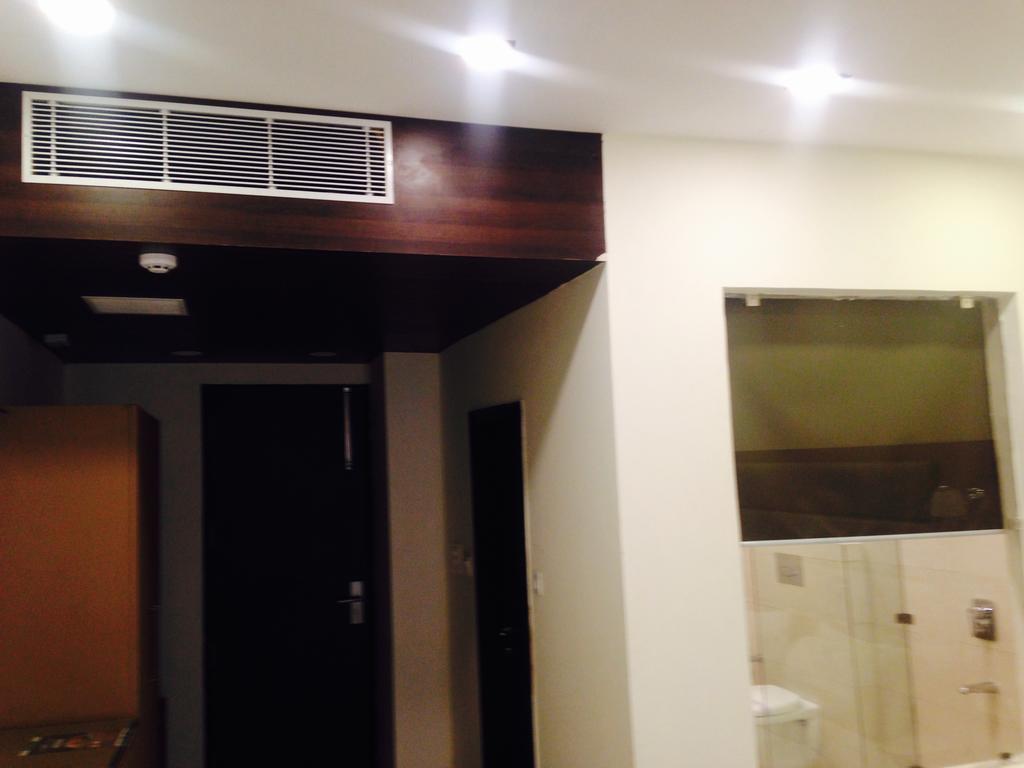 Hotel Pk Residency Noida Buitenkant foto