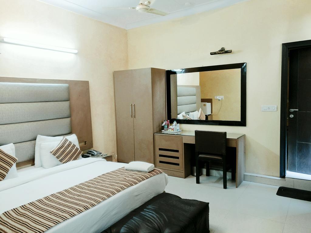 Hotel Pk Residency Noida Buitenkant foto