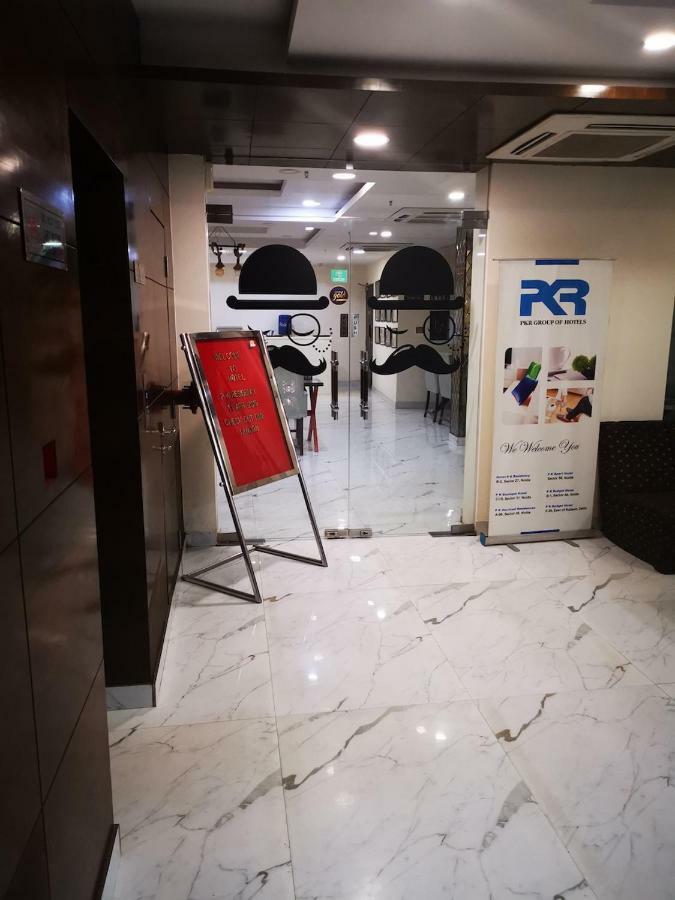 Hotel Pk Residency Noida Buitenkant foto