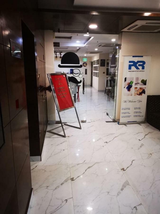Hotel Pk Residency Noida Buitenkant foto